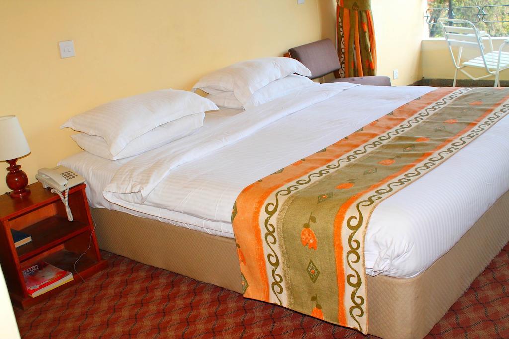 نيروبي Kivi Milimani Hotel الغرفة الصورة
